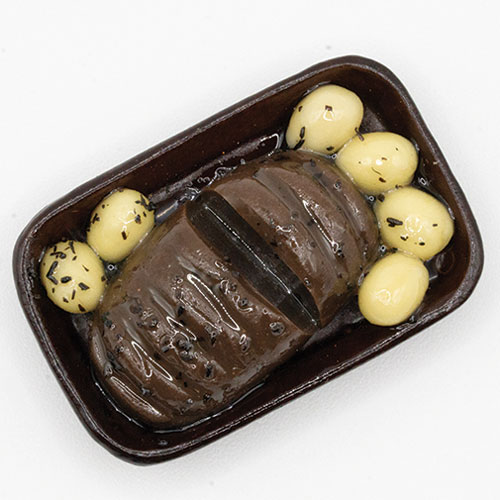 IM65751 - Brown Tray of Beef and Potatoes  ()